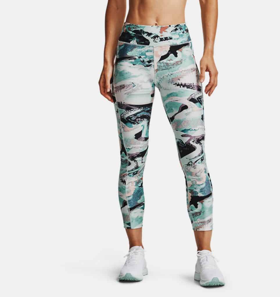 https://lessworkmoreadventure.com/wp-content/uploads/2021/02/under-armour-heat-gear-printed-964x1024.jpeg